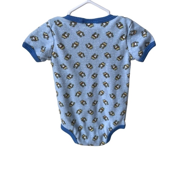 3/$10 Mon Petit  6-9 month bodysuit - Picture 3 of 4